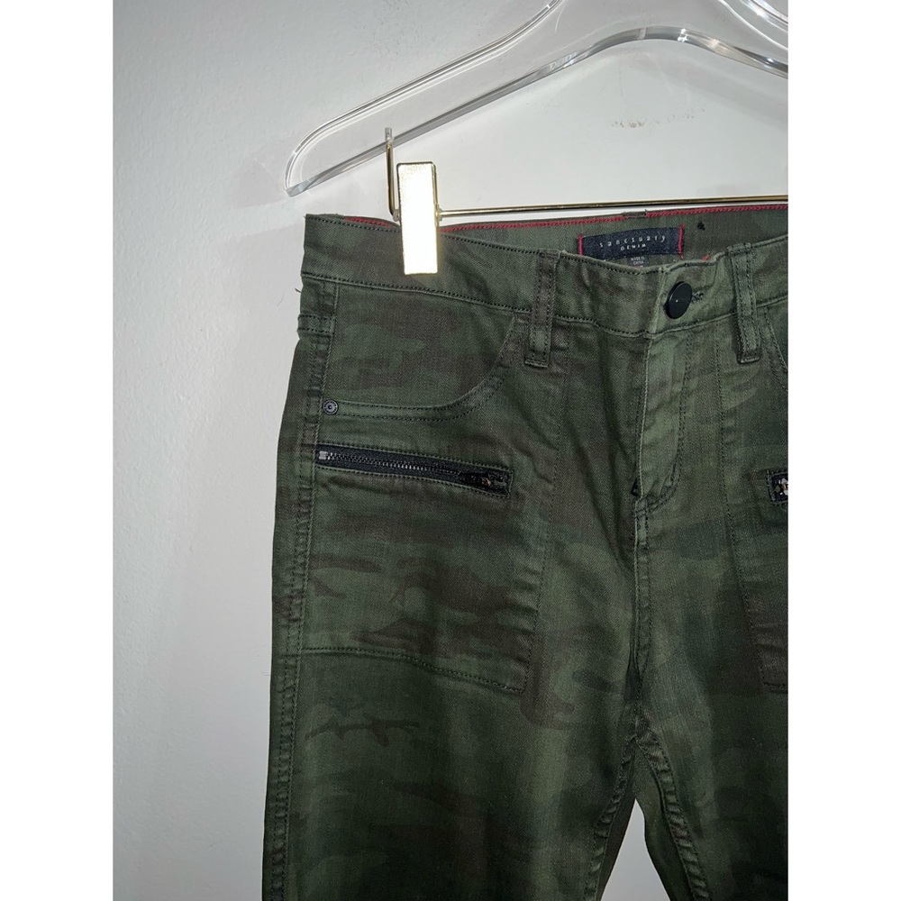 Camo pants